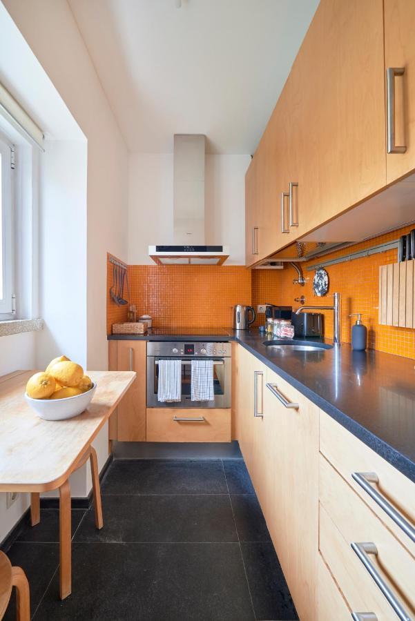 Sunny Renovated Apt With Ac, By Timecooler リスボン エクステリア 写真