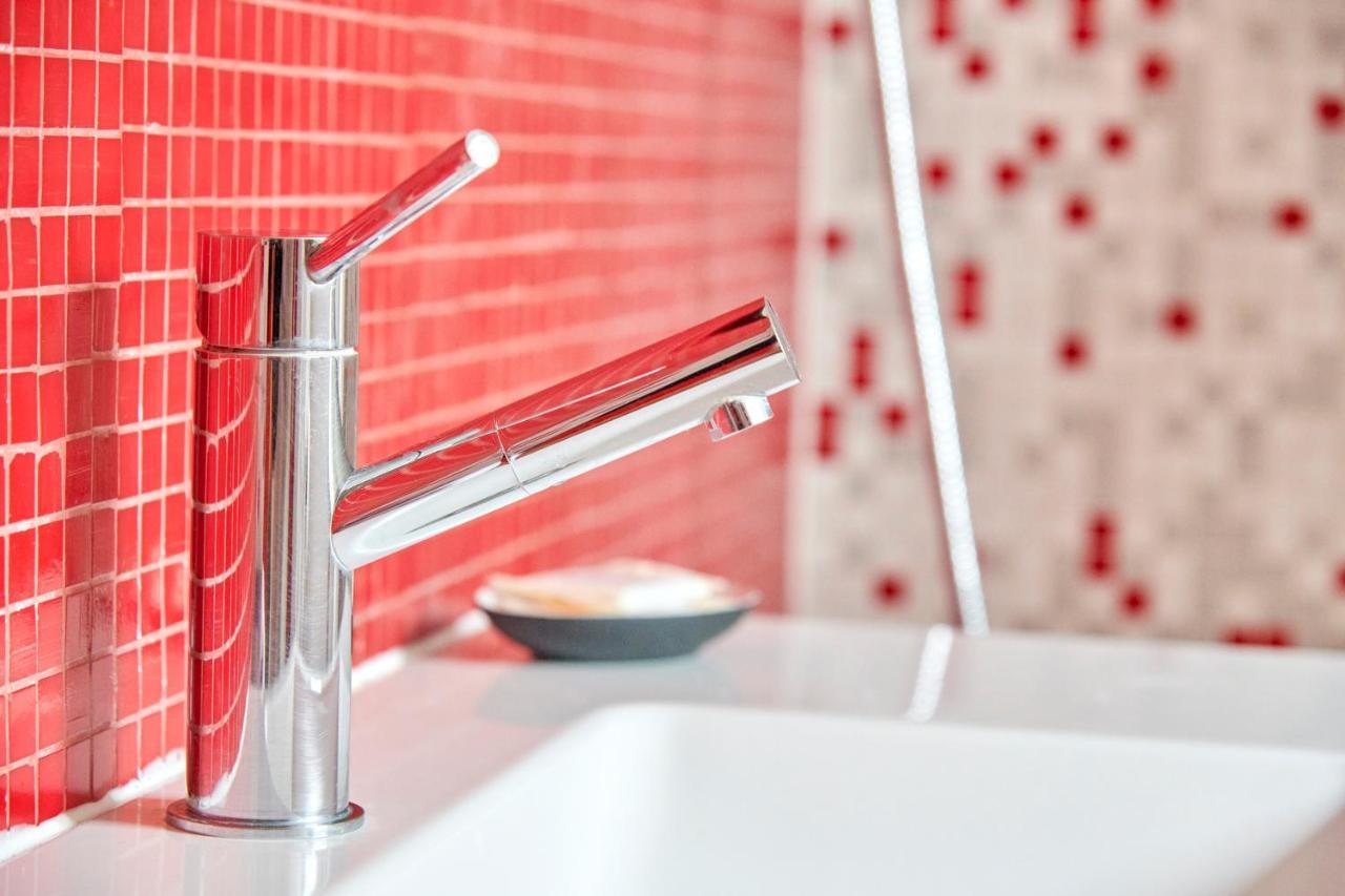 Sunny Renovated Apt With Ac, By Timecooler リスボン エクステリア 写真
