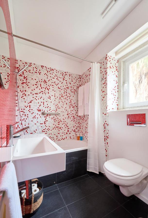 Sunny Renovated Apt With Ac, By Timecooler リスボン エクステリア 写真