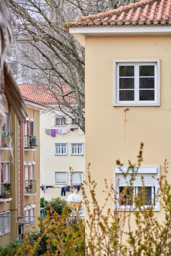 Sunny Renovated Apt With Ac, By Timecooler リスボン エクステリア 写真