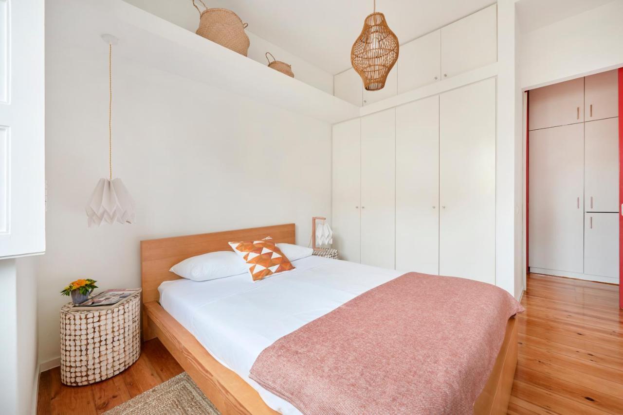 Sunny Renovated Apt With Ac, By Timecooler リスボン エクステリア 写真